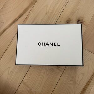 Chanel Gift Box‎